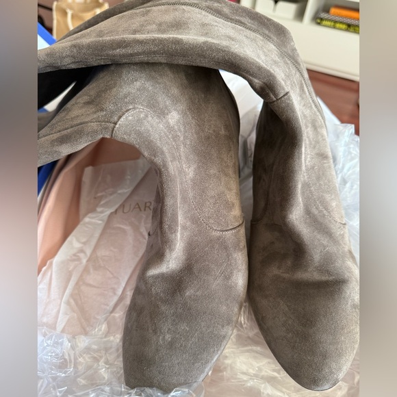 Stuart Weitzman Wide Calf size 11 new Sport Suede/charcoal - Picture 4 of 8